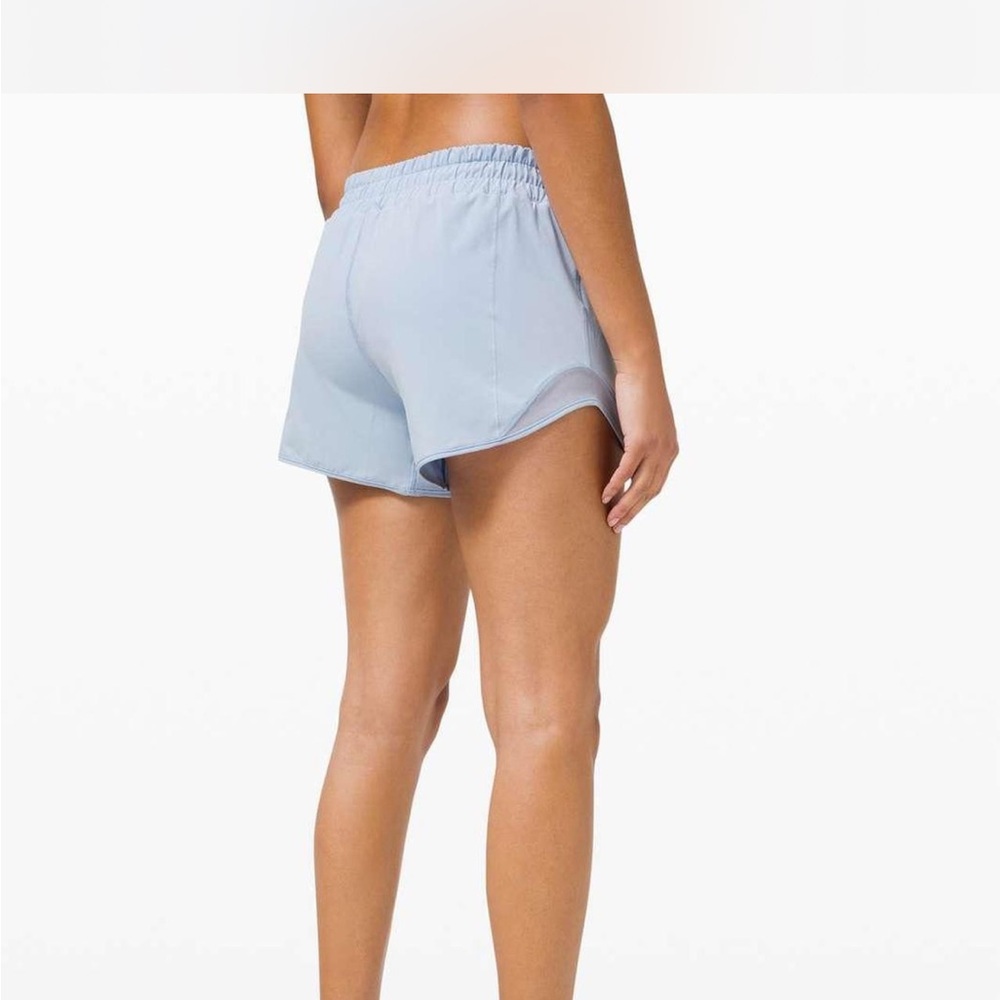 lululemon athletica Hotty Hot mid-rise lined shorts 4” size 4 color: blue linen